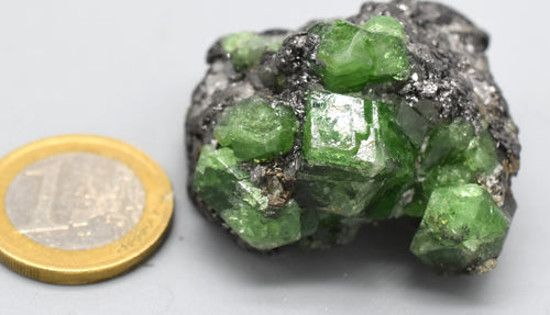 verdelite x ( tourmaline, elbaite )