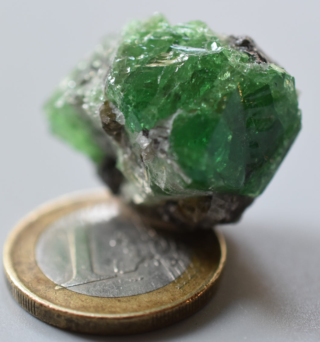 Tsavorit xx ( Chrom-Vanadium-Grossular, Granat )